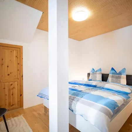 Chasa Chamuotsch * Sent