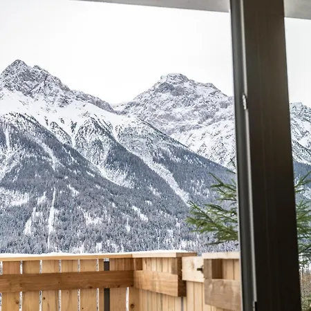 Apartment Chasa Chamuotsch