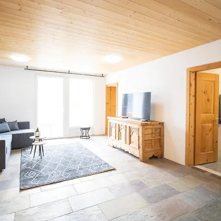 Apartment Chasa Chamuotsch *