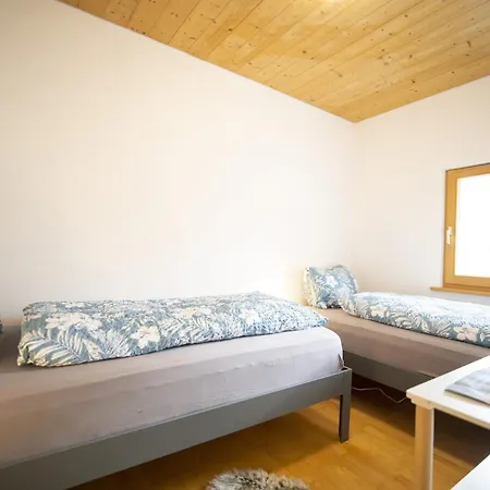 Chasa Chamuotsch Apartment