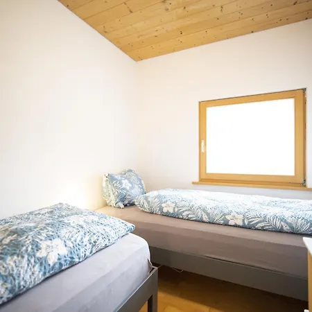 Apartment Chasa Chamuotsch