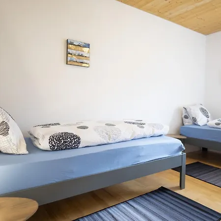 Apartment Chasa Chamuotsch Sent