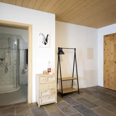 Chasa Chamuotsch Apartment Sent