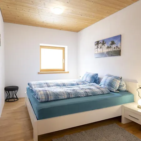 Apartment Chasa Chamuotsch Sent