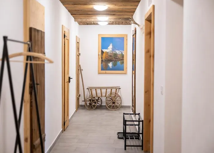 Chasa Chamuotsch Appartement Sent