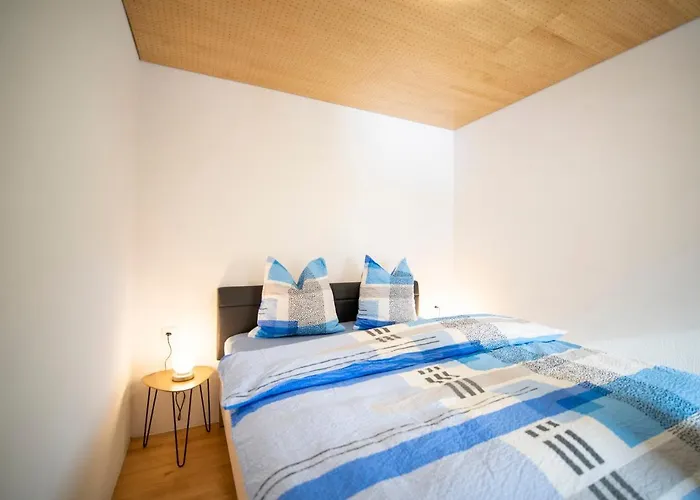 Chasa Chamuotsch Appartement *