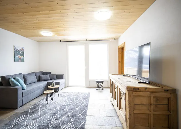 Chasa Chamuotsch Appartement Sent