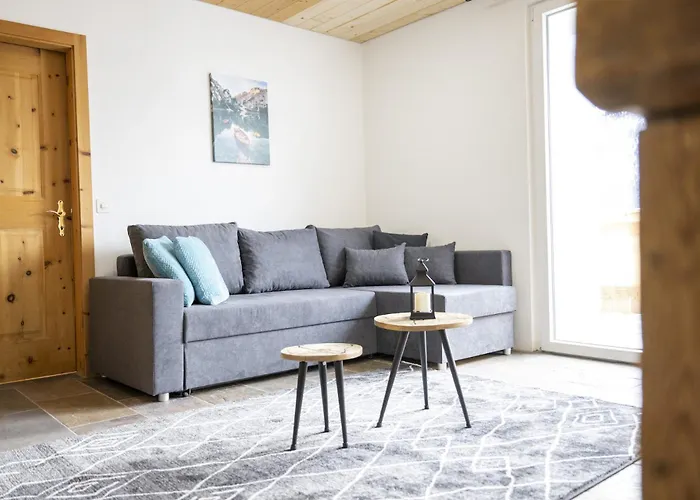 Chasa Chamuotsch Appartement *